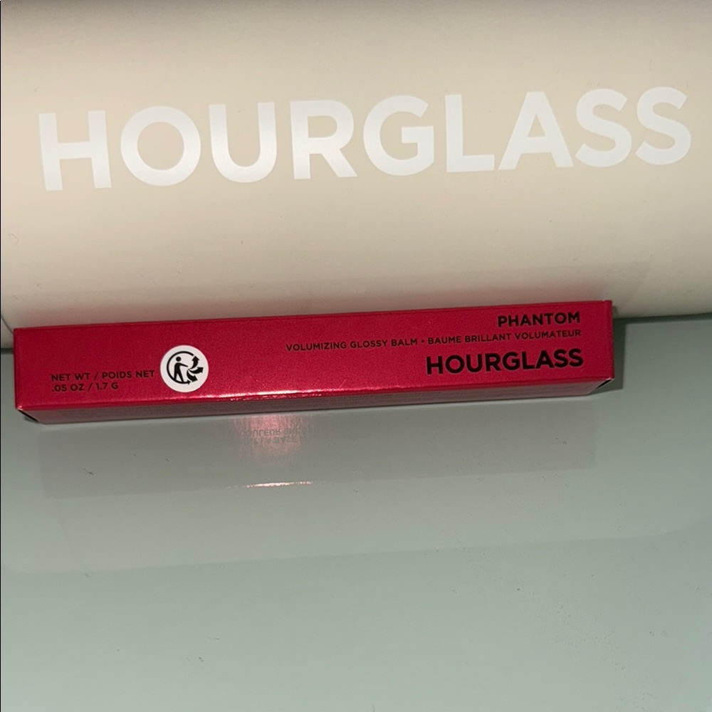 Hourglass Phantom Volumizing Glossy Balm - Red 0